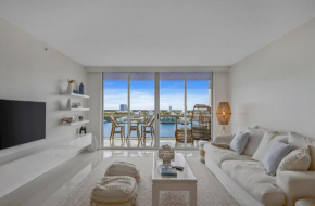 Relaxation at its Finest - Oceanview Condo #1206 in Golden Bay with FREE PARKING